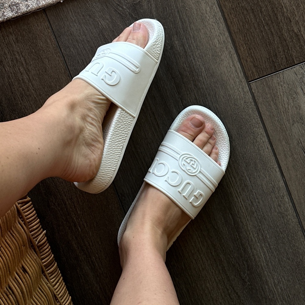White slides - Picture 2 of 9